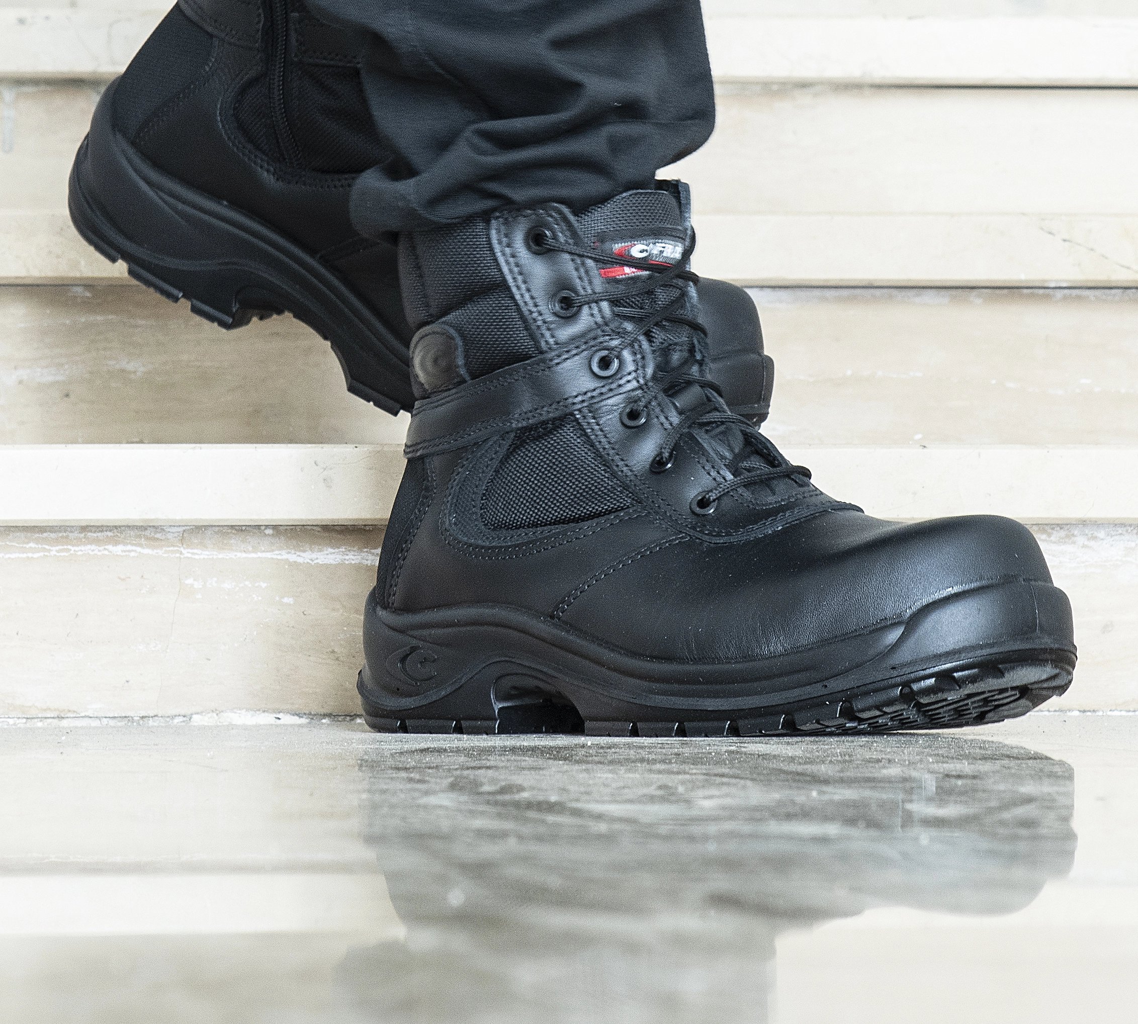 Cofra police safety boots online